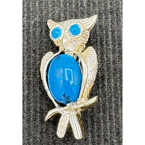 Vintage 60s Owl Brooch Pin Gold Tone Blue Stones - Picture 1 of 4